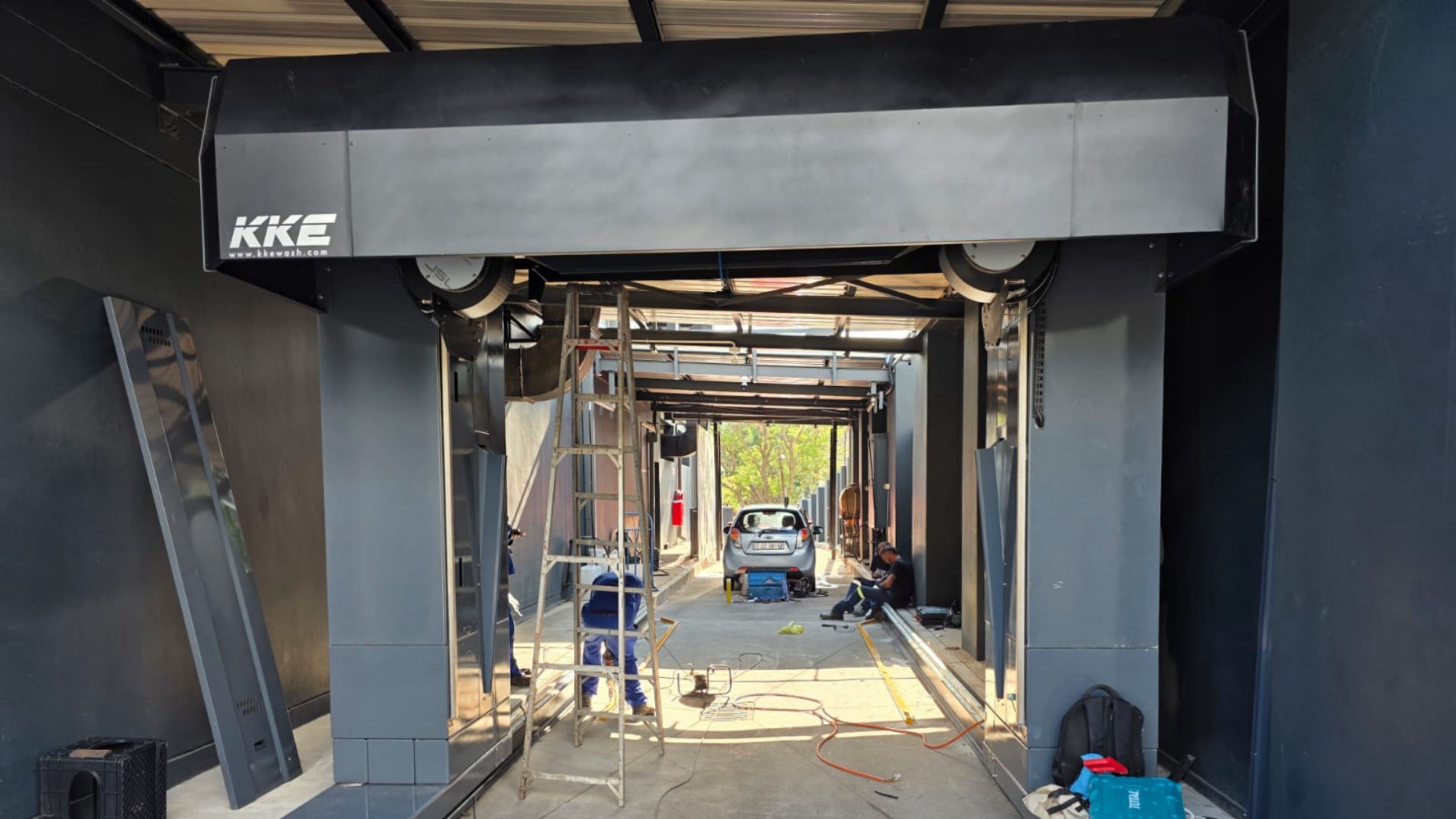 Y13 investments | Truck Wash Building Image Gallery