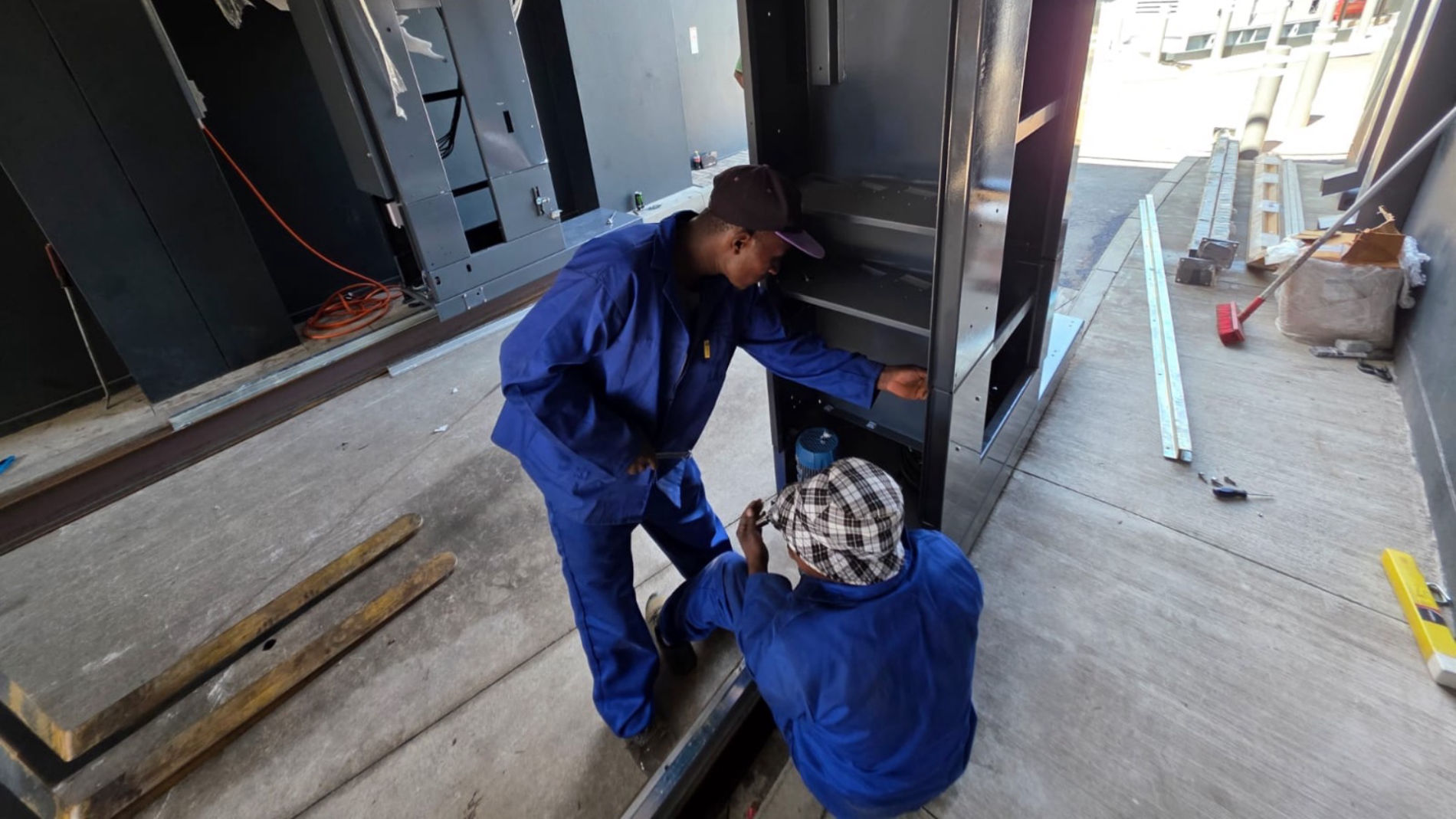 Y13 investments | Truck Wash Building Image Gallery